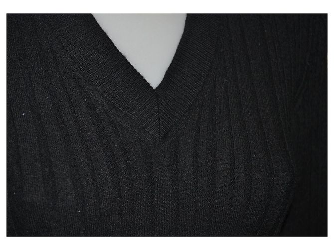 Suéter de lana negro Dolce & Gabbana cuello V - vista 2