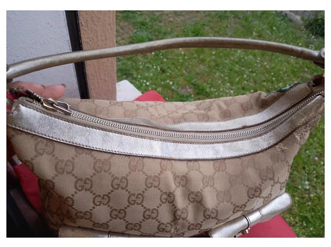 Borsa Gucci in tela monogrammata beige e pelle dorata con ricamo rosa D'oro - vista 12