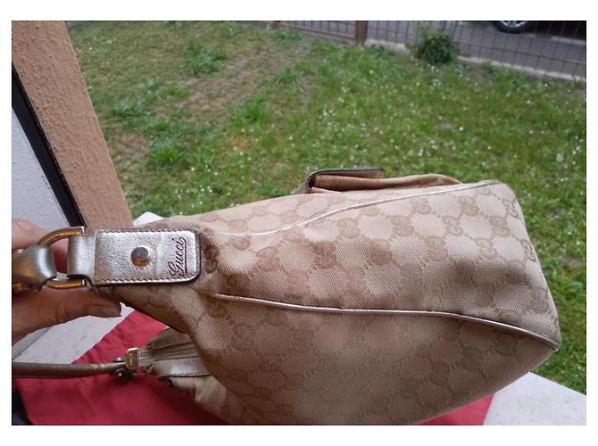 Borsa Gucci in tela monogrammata beige e pelle dorata con ricamo rosa D'oro - vista 3