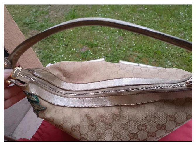 Borsa Gucci in tela monogrammata beige e pelle dorata con ricamo rosa D'oro - vista 8