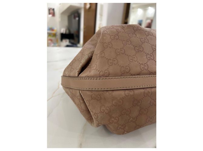 Borsa a mano Gucci Scarlett in pelle monogramma GG - Beige - vista 9