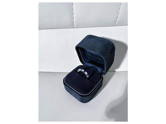 Anello Tiffany & Co. Embrace in Platino, Zaffiro e Diamanti Multicolore - vista 4