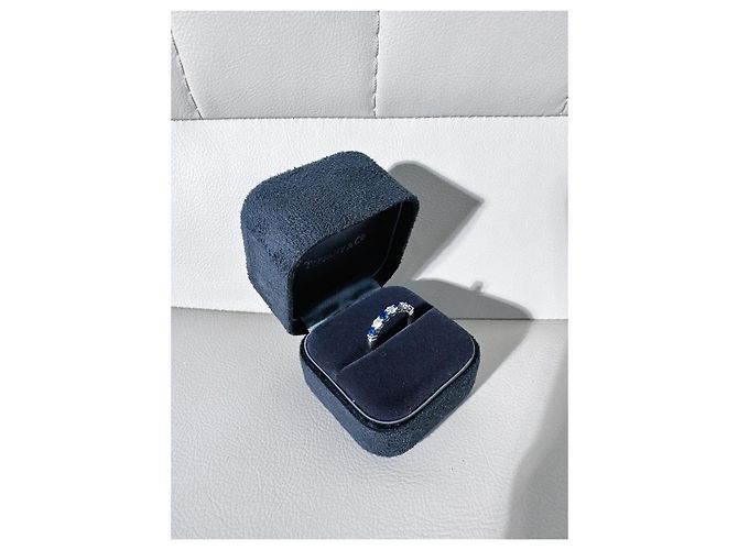 Anello Tiffany & Co. Embrace in Platino, Zaffiro e Diamanti Multicolore - vista 7