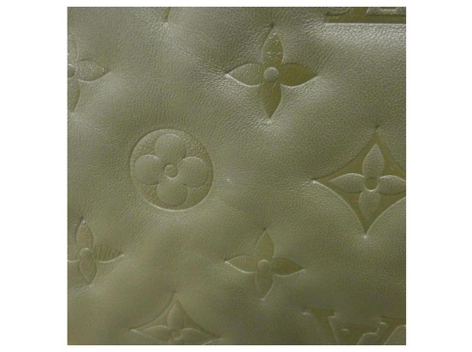 Borsa a Spalla Louis Vuitton Coussin MM M57782 Cachi - vista 4