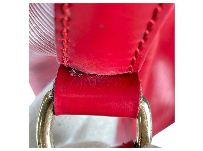 Borsa a tracolla Louis Vuitton in rosso Castilian - vista 19