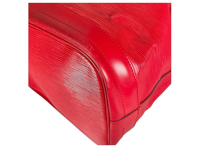 Borsa a tracolla Louis Vuitton in rosso Castilian - vista 7