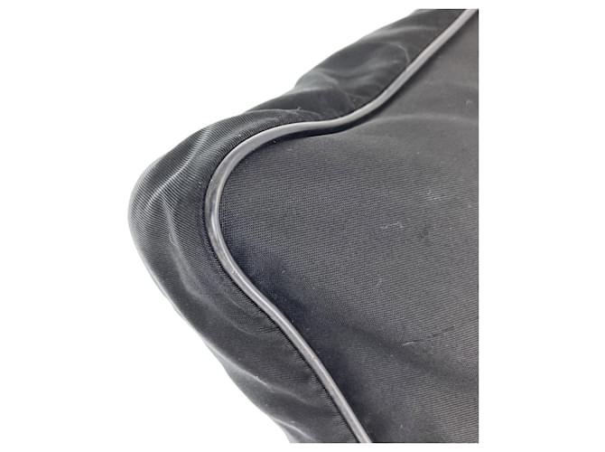 Borsa a tracolla in nylon nero Prada - vista 21