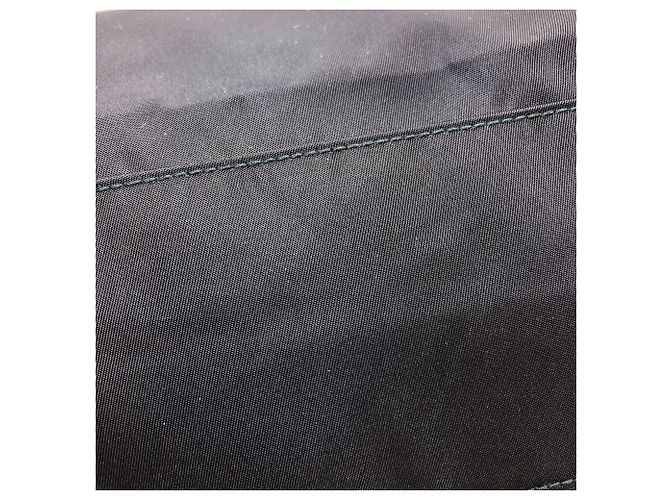 Prada Handtasche aus schwarzem Nylon - Ansicht 10