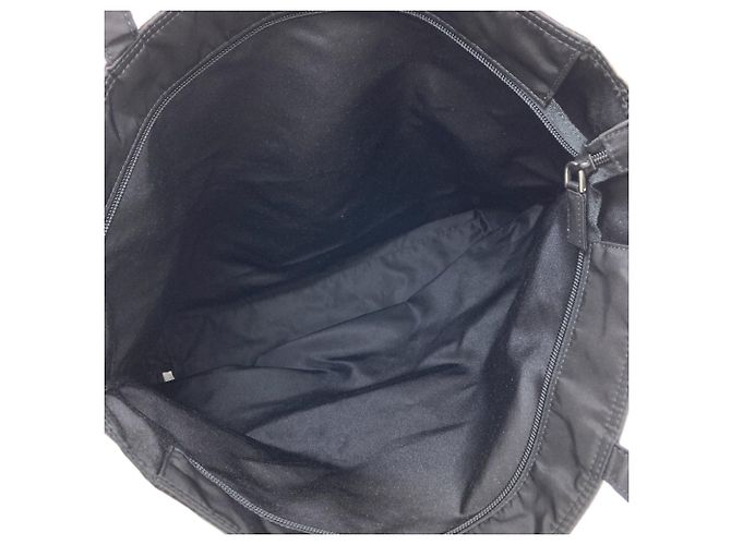 Prada Handtasche aus schwarzem Nylon - Ansicht 5