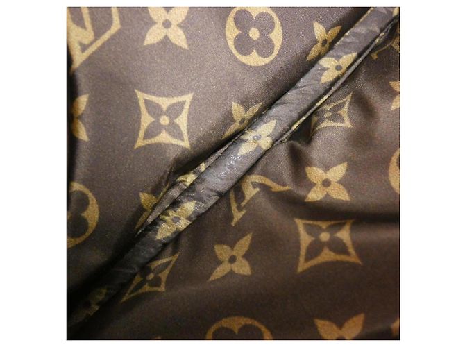 Louis Vuitton LV Pillow Maxi Multi Pochette Accessoires Nero Rosa - vista 9