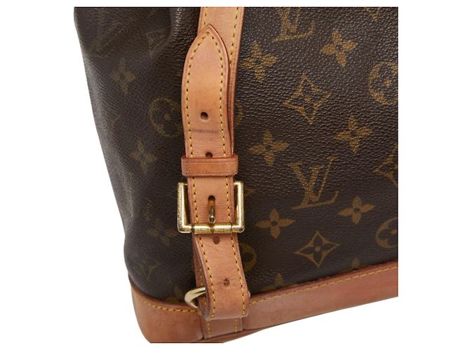Zaino Louis Vuitton Monogram Montsouris MM Marrone - vista 9