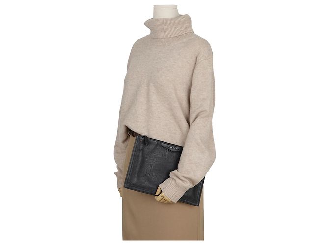 Givenchy Antigona Medium Clutch - view 8