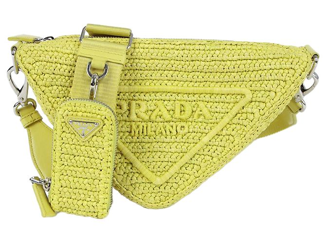 Prada Sac bandoulière porté épaule triangle en raphia Vert - vue 2