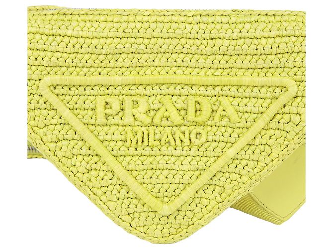 Prada Sac bandoulière porté épaule triangle en raphia Vert - vue 3