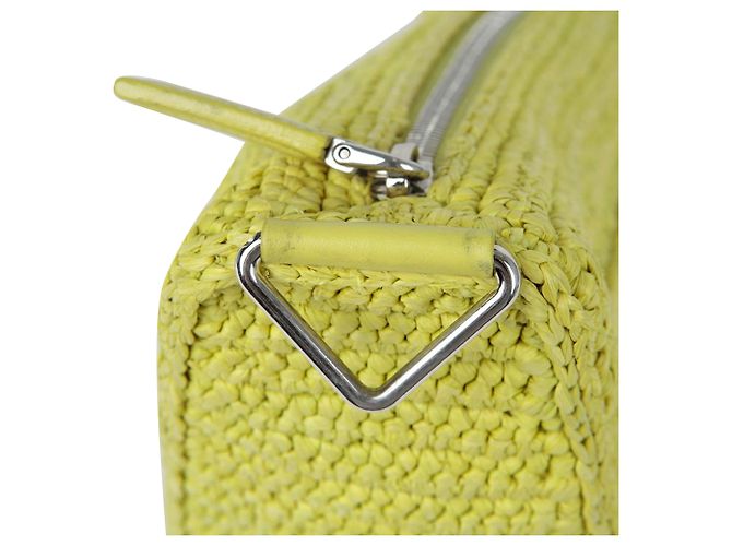 Prada Sac bandoulière porté épaule triangle en raphia Vert - vue 7
