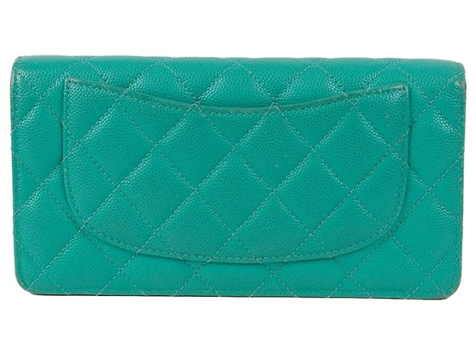 Timeless Chanel Carteira Long Flap Clássico Atemporal em Caviar Azul - vista 3