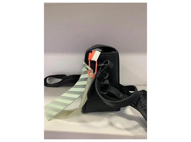 Off White carpeta Negro - vista 5