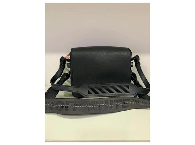 Off White carpeta Negro - vista 6
