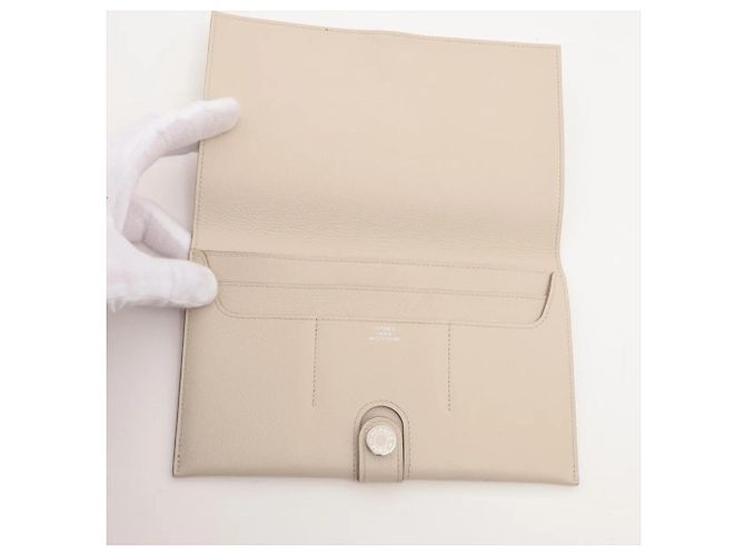 Hermès Hermes Long Wallet in Evercolor Leather Beige - view 3