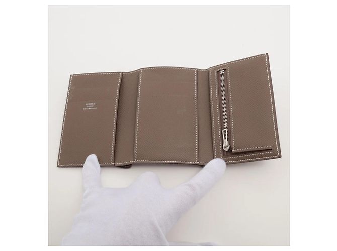 Market Hermès Cartera Compacta Combinada Bearn Hermes W Stamp 2024 Gris pardo - vista 4