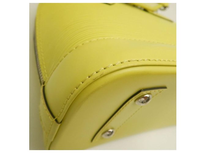 Borsa Louis Vuitton Epi Alma BB in Jaune Cedrat - vista 17