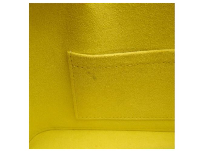 Borsa Louis Vuitton Epi Alma BB in Jaune Cedrat - vista 21