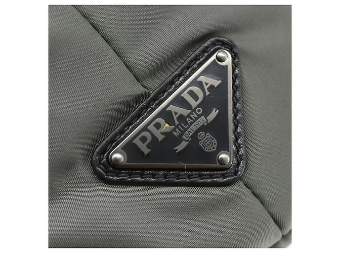Borsa PRADA in nylon e pelle grigio nero Auth ka4199A Marrone - vista 17