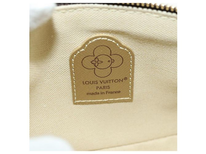 LOUIS VUITTON Vivienne Mini Pochette Accessoires Pochette M15328 LV Auth 171238SAM Monogramma - vista 10
