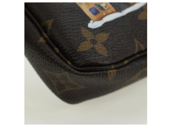 LOUIS VUITTON Vivienne Mini Pochette Accessoires Pochette M15328 LV Auth 171238SAM Monogramma - vista 16