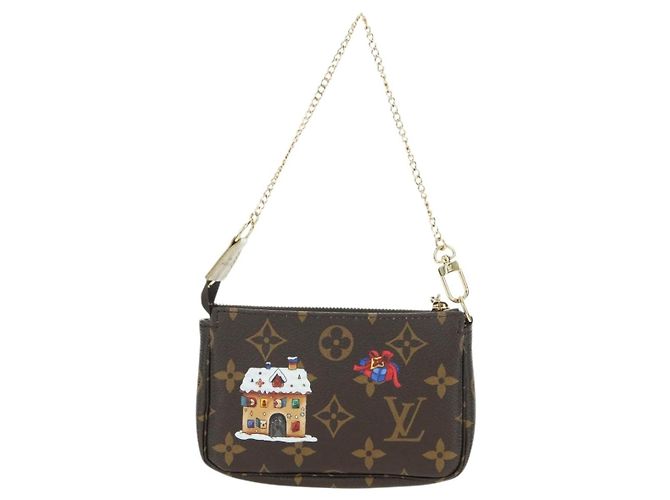 LOUIS VUITTON Vivienne Mini Pochette Accessoires Pochette M15328 LV Auth 171238SAM Monogramma - vista 2