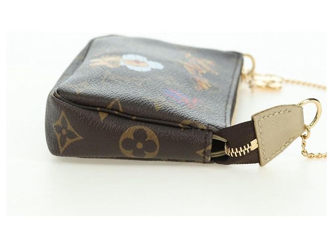 LOUIS VUITTON Vivienne Mini Pochette Accessoires Pochette M15328 LV Auth 171238SAM Monogramma - vista 4