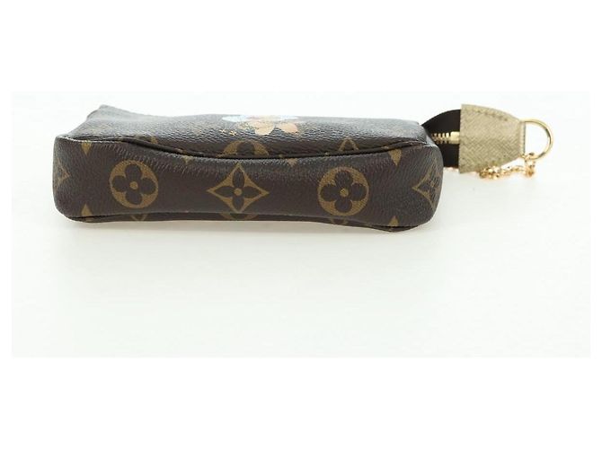 LOUIS VUITTON Vivienne Mini Pochette Accessoires Pochette M15328 LV Auth 171238SAM Monogramma - vista 5