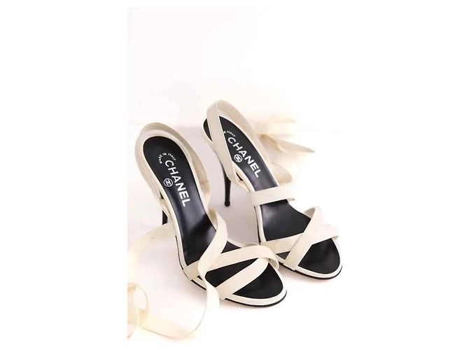 Chanel Sandalias color crudo - vista 3