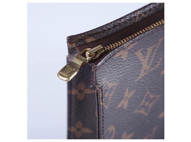 Louis Vuitton Monogram Toiletry Pouch 26 Brown - view 4
