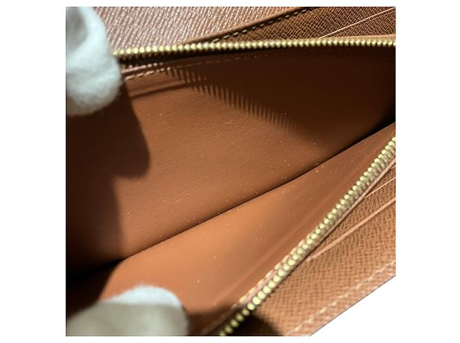 Cartera Sarah Long Louis Vuitton Castaño - vista 5
