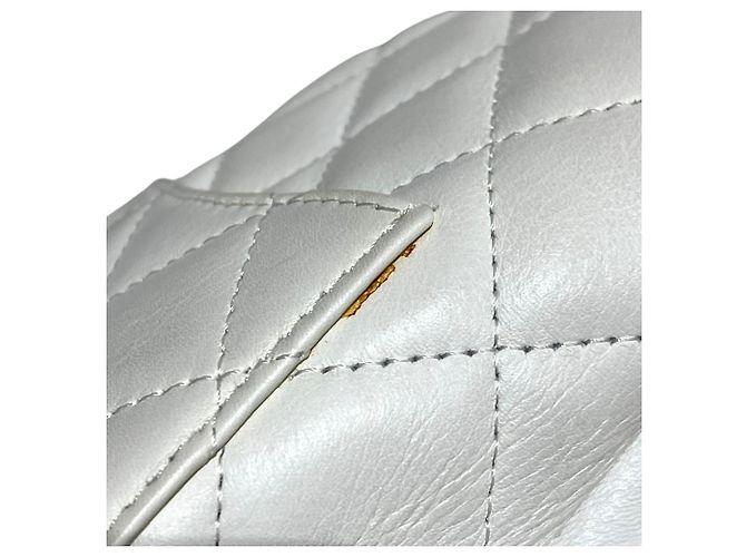 Borsa a tracolla Chanel Cambon Line in agnello Bianco - vista 7