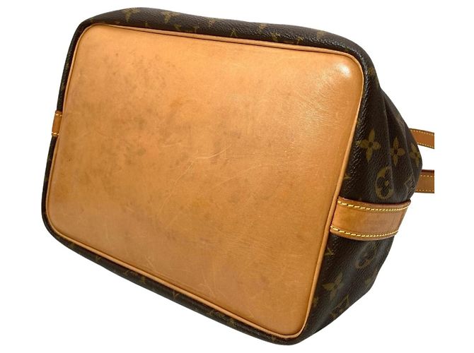 Noe Borsa a Spalla Louis Vuitton Petit Noé Marrone - vista 5