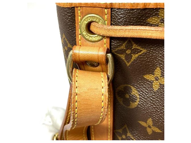 Noe Borsa a Spalla Louis Vuitton Petit Noé Marrone - vista 9