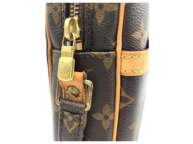 Borsa a Spalla Louis Vuitton Danube Marrone - vista 9