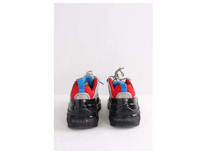 Burberry Zapatillas grises - vista 2