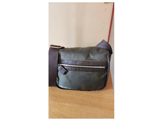 Prada Borsa a Tracolla in Nylon Verde Marrone - vista 2