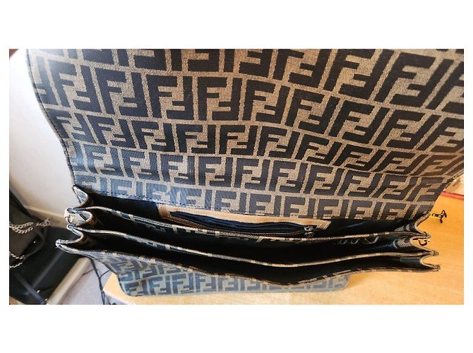 Borsa a tracolla Fendi Zucca Monogramma Marrone Nero - vista 4