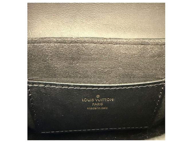 Multi Pochette Borsa a tracolla Louis Vuitton New Wave in pelle nera Nero - vista 4