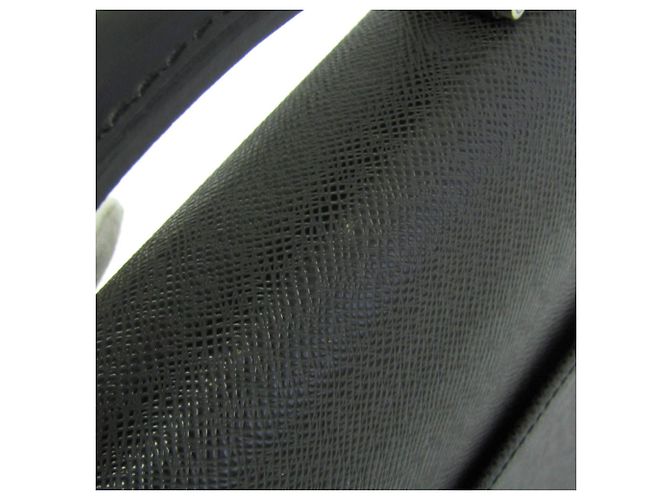 Valigetta da uomo Louis Vuitton Taiga Moscow M30032 Grigio - vista 11