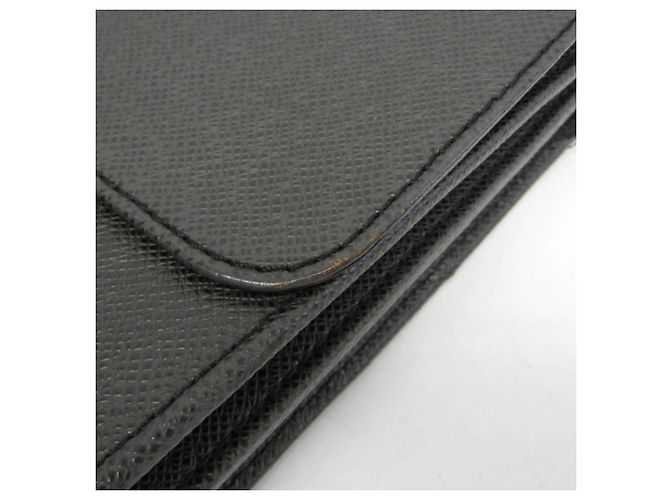 Valigetta da uomo Louis Vuitton Taiga Moscow M30032 Grigio - vista 8