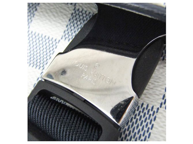 Borsa a tracolla Louis Vuitton Damier Coast Matchpoint Bianco Blu navy - vista 10