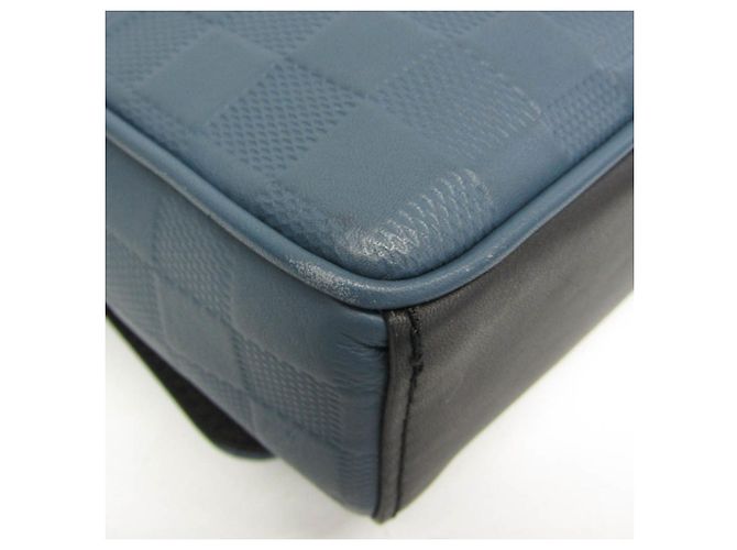 Borsa a tracolla Louis Vuitton Damier Infini District PM N41035 Blu - vista 4