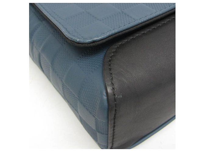 Borsa a tracolla Louis Vuitton Damier Infini District PM N41035 Blu - vista 5