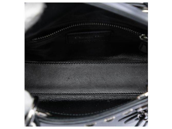 Lady Dior in agnello nero con borchie, cristalli e perle - vista 4