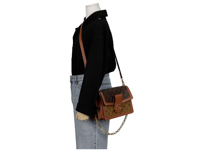 Louis Vuitton Borsa a tracolla e crossbody Dauphine Mm Marrone - vista 9